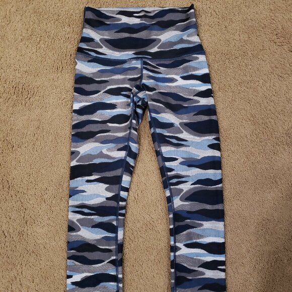 EUC Lululemon Wunder Under Hi-Rise Crop 21" Full-on Luon - Picture 5 of 10